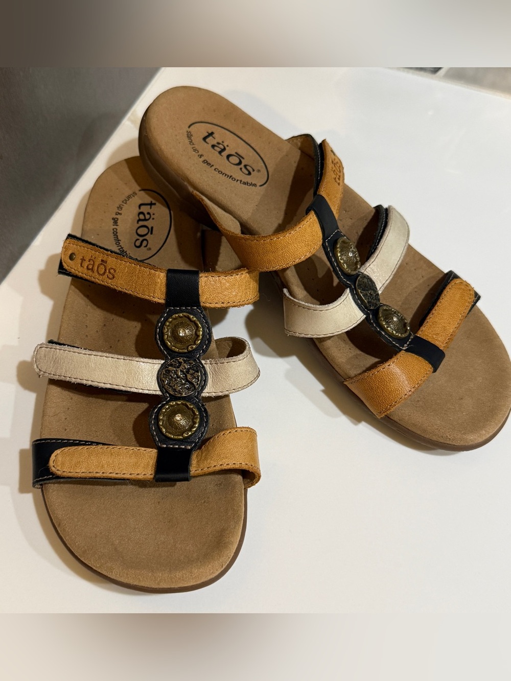 Taos Women's Prize 4 Slide Sandals Multi-Color Adjustable Straps with Medallions